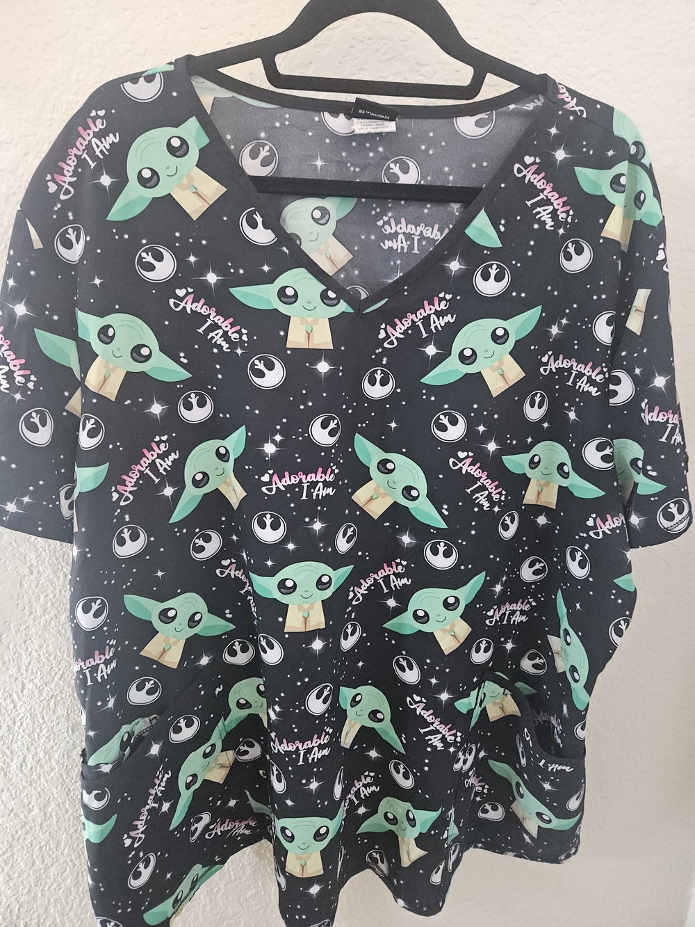 Womens Scrub Top 3X Plus Baby Yoda Disney Star Wars Mandolorian